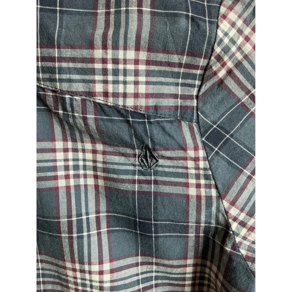 Volcom Button Up Kids Extra Large 15Y Plaid Shirt Short Sleeve Casual‎